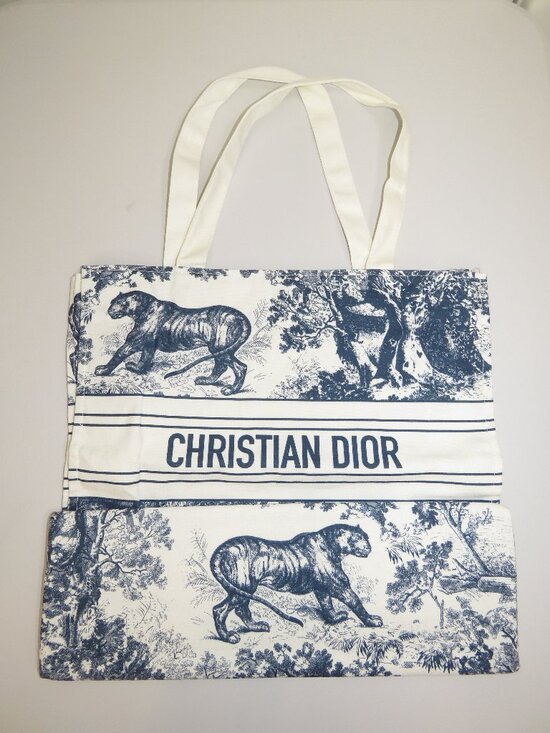 Dior Beauty Handbags - Dior Beauty VIP "Around the World" Navy Tote